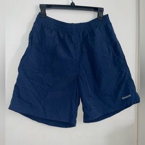 New Reebok men shorts no rips size medium